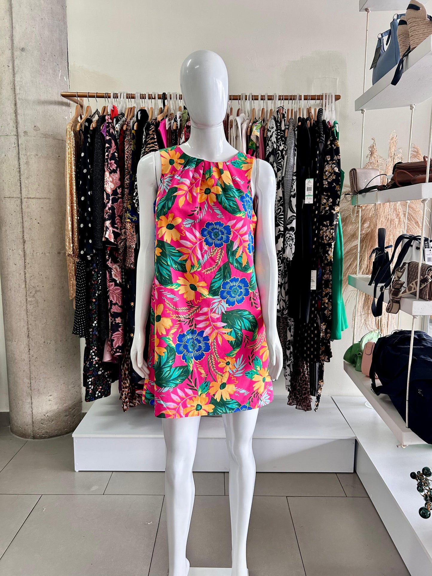 Jessica Howard Vestido