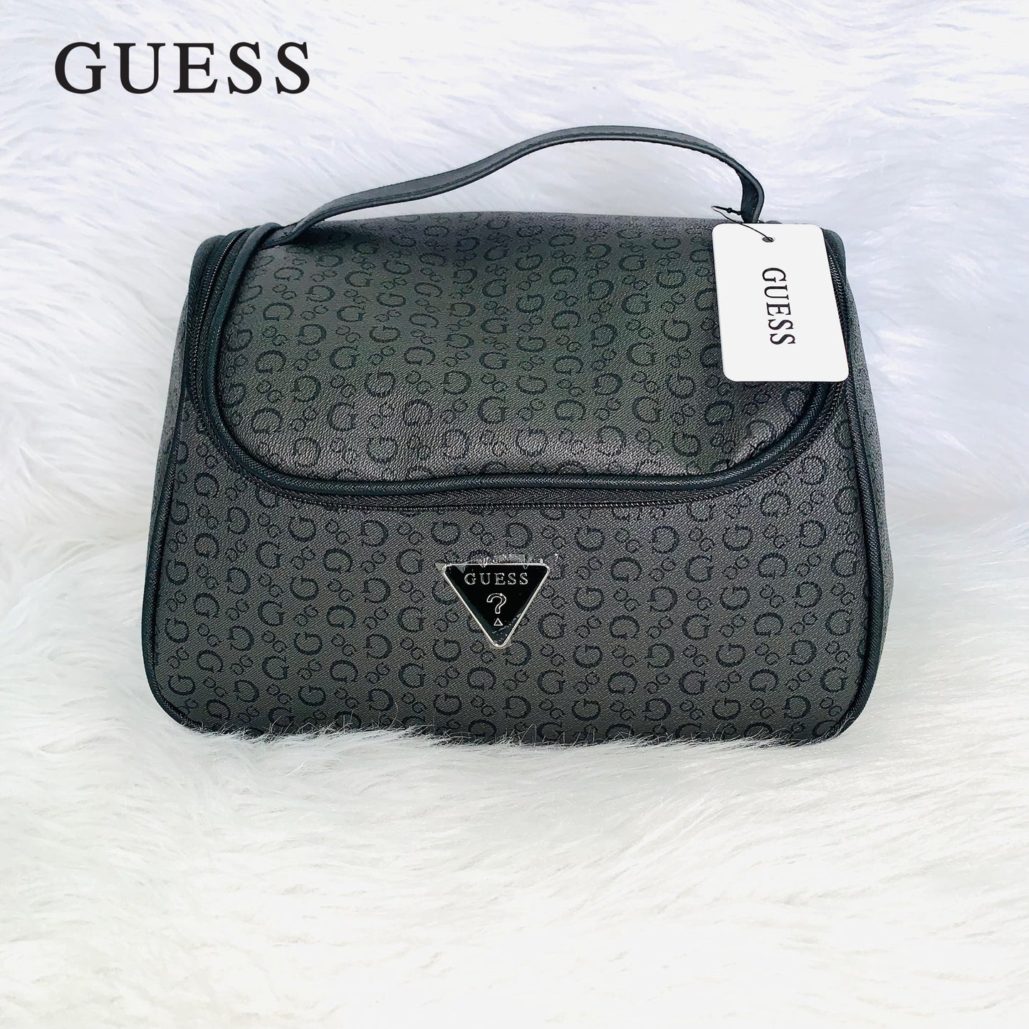 Cosmetiquera Guess