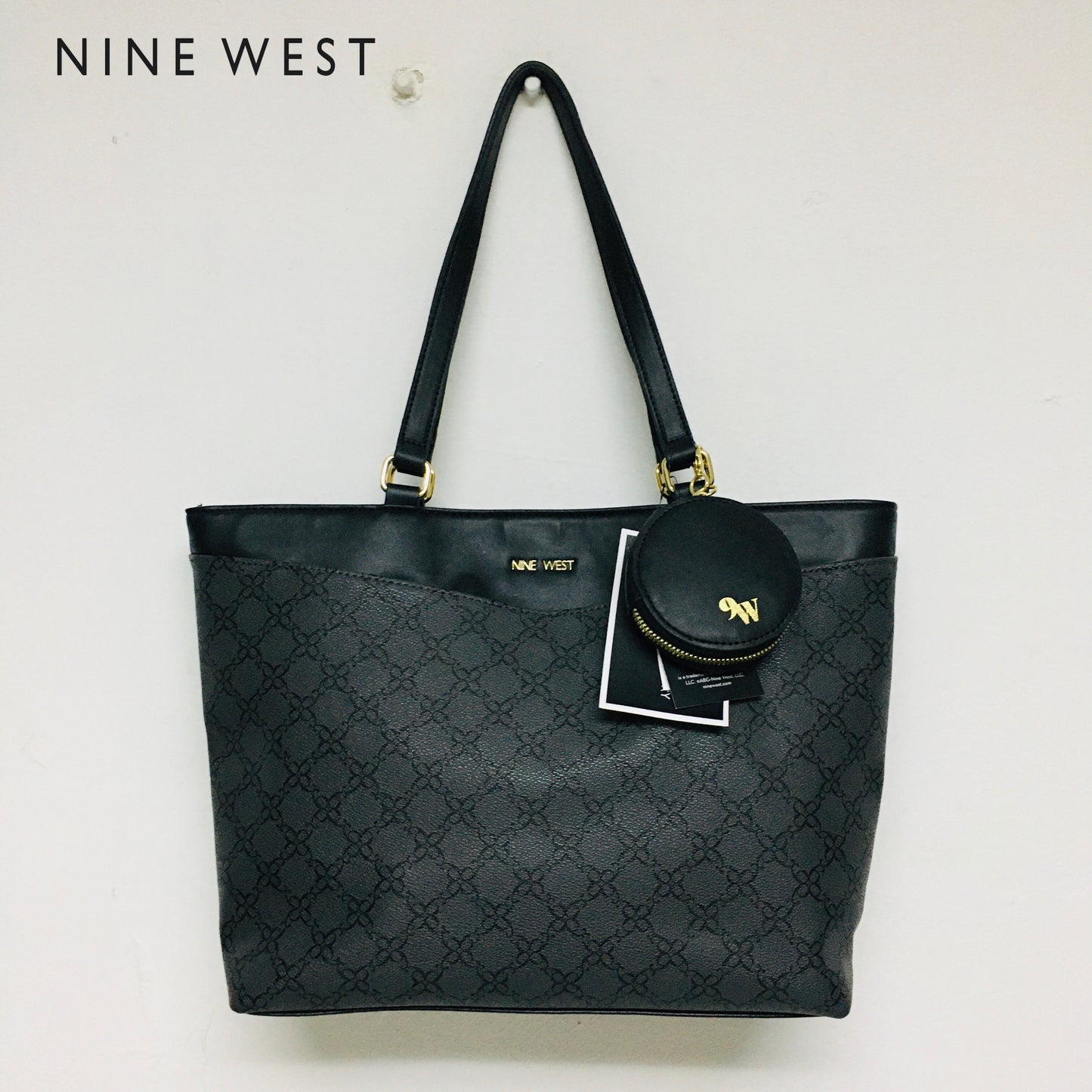 Cartera Nine West