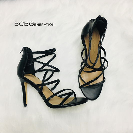 BCBG sandalia