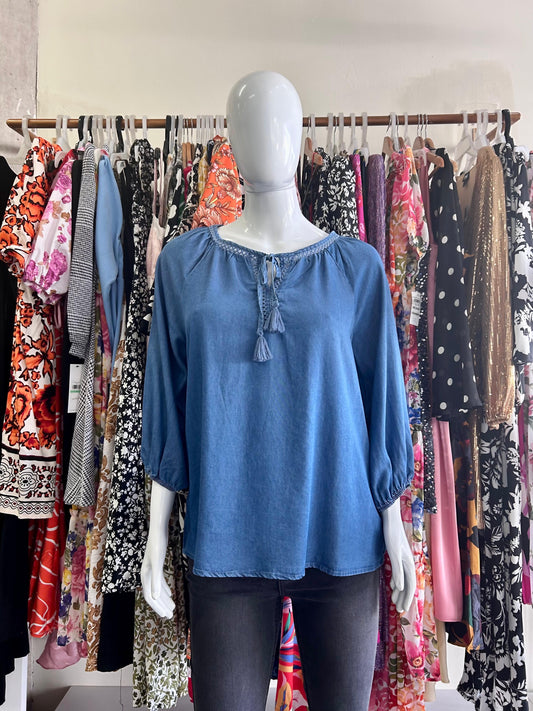 Marissa Olivia Blusa
