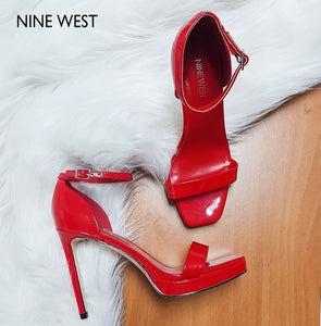 Sandalias de Tacon Nine West