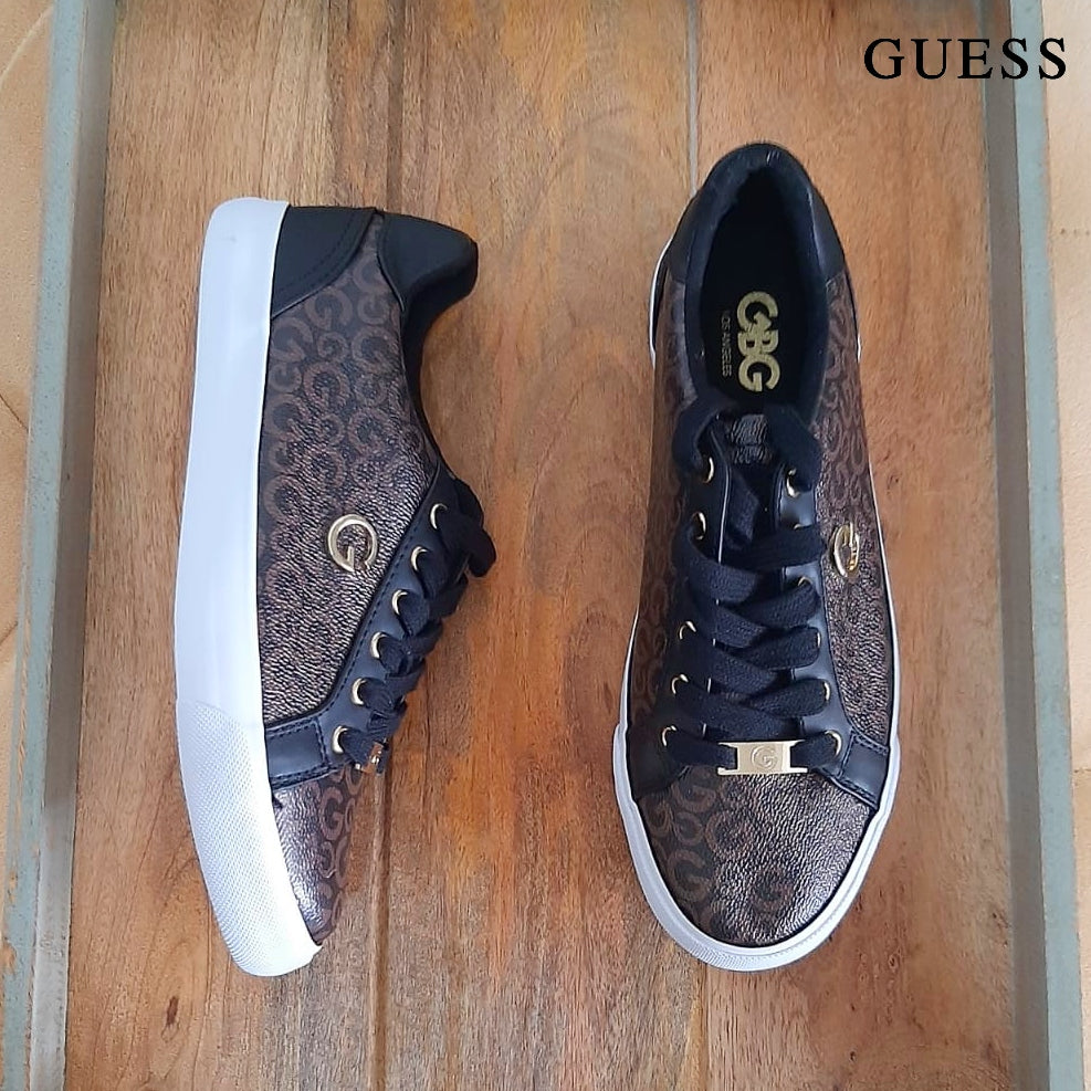 Sneaker Guess